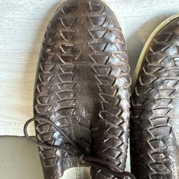 brown leather Huarache lace-up shoes by the brand SeaVees Sz 9 - Picture 2 of 8